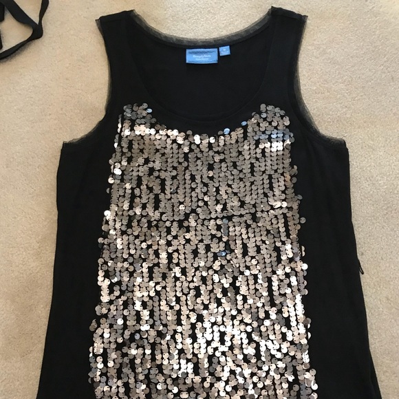 Vera Wang night out top for ladies. - Picture 2 of 5